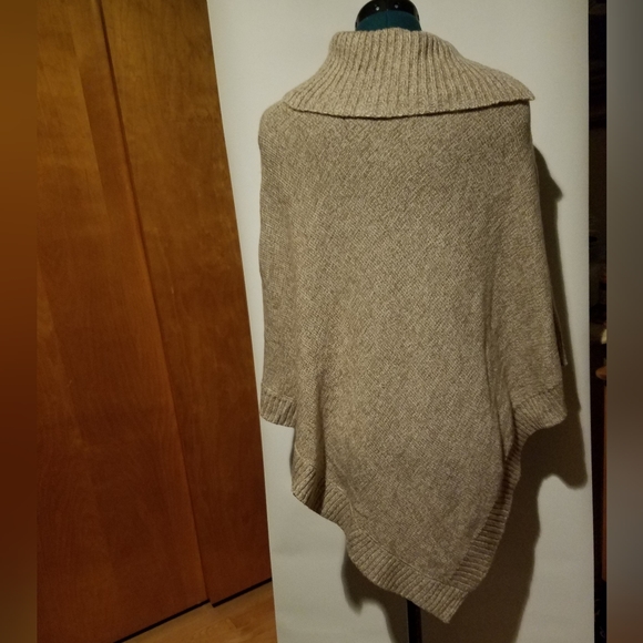 NWOT Karen Scott Poncho, Size S/M - Picture 2 of 5